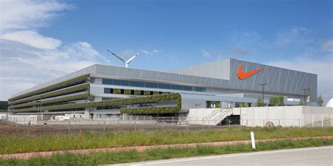 nike geel adres|nike logistics laakdal.